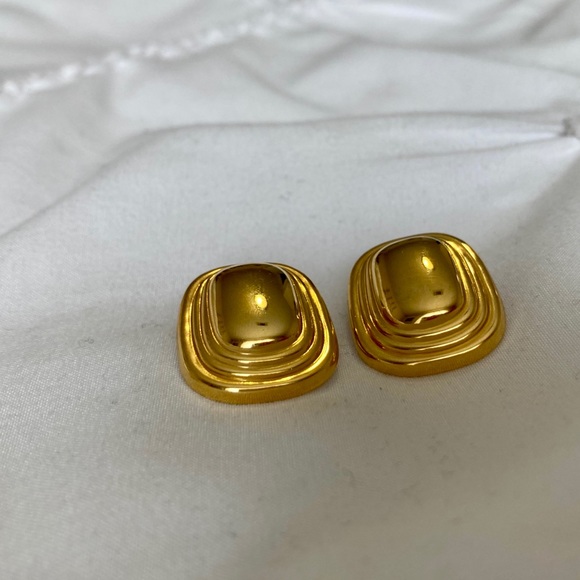 Vintage Earrings - Picture 1 of 2